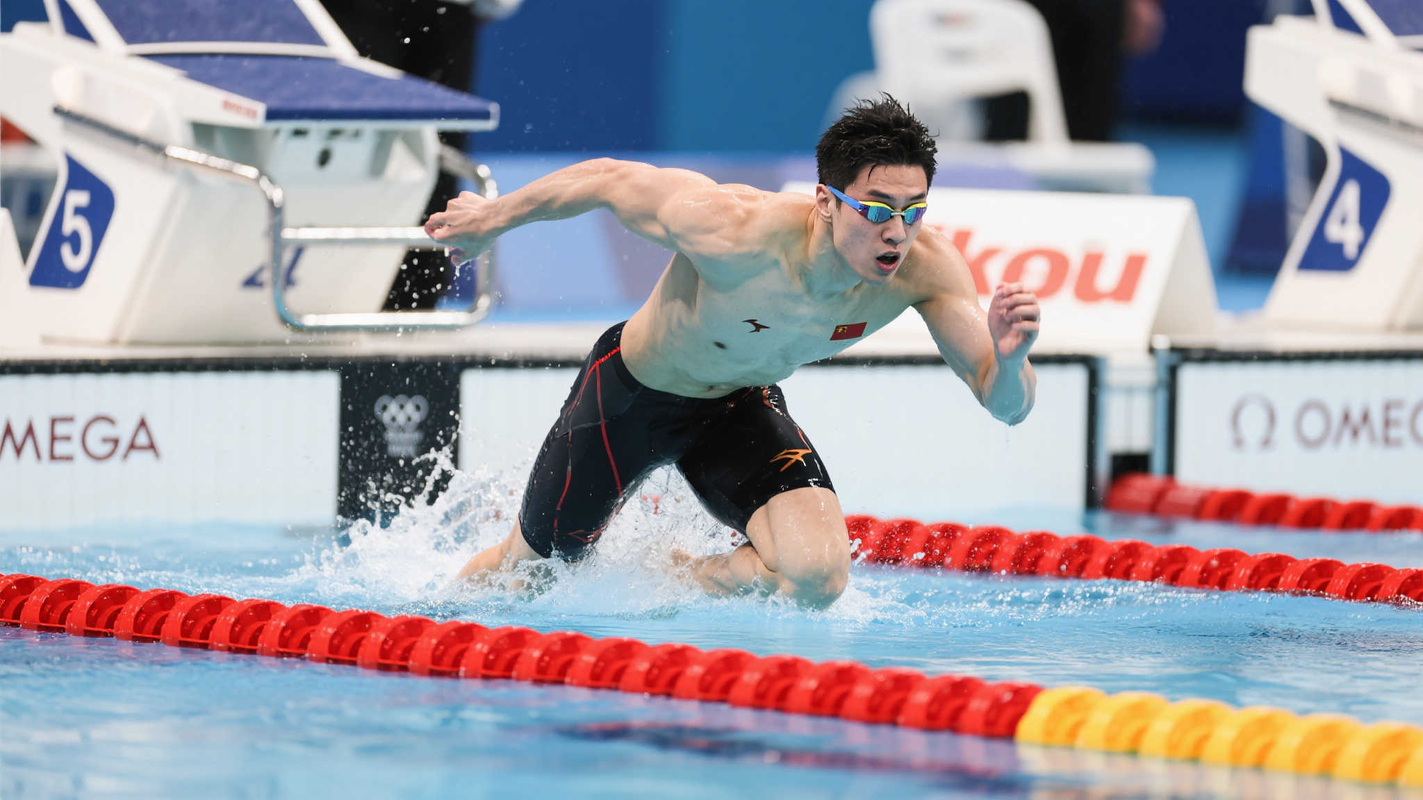 由于其他球 由于其他球